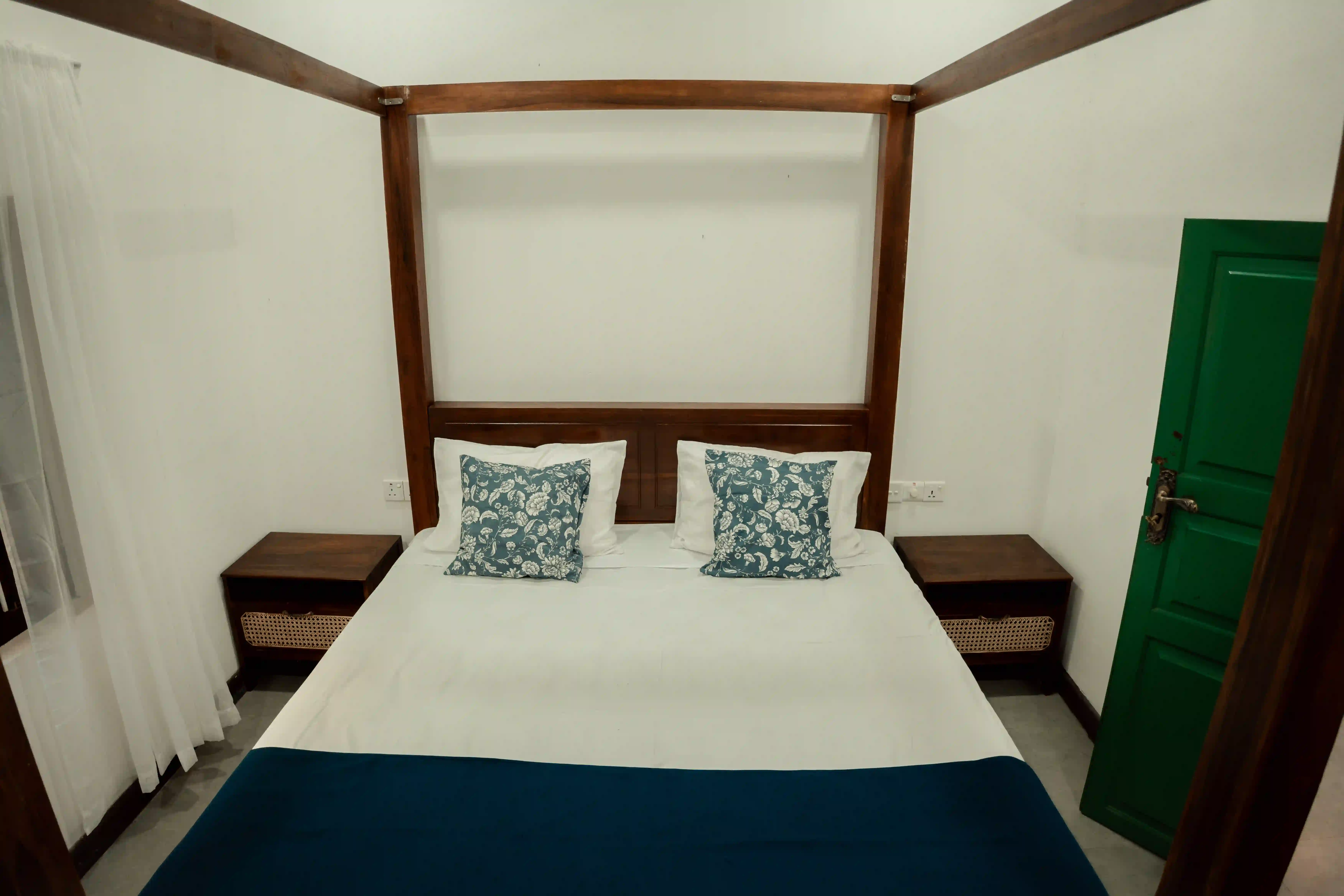 room-image-6